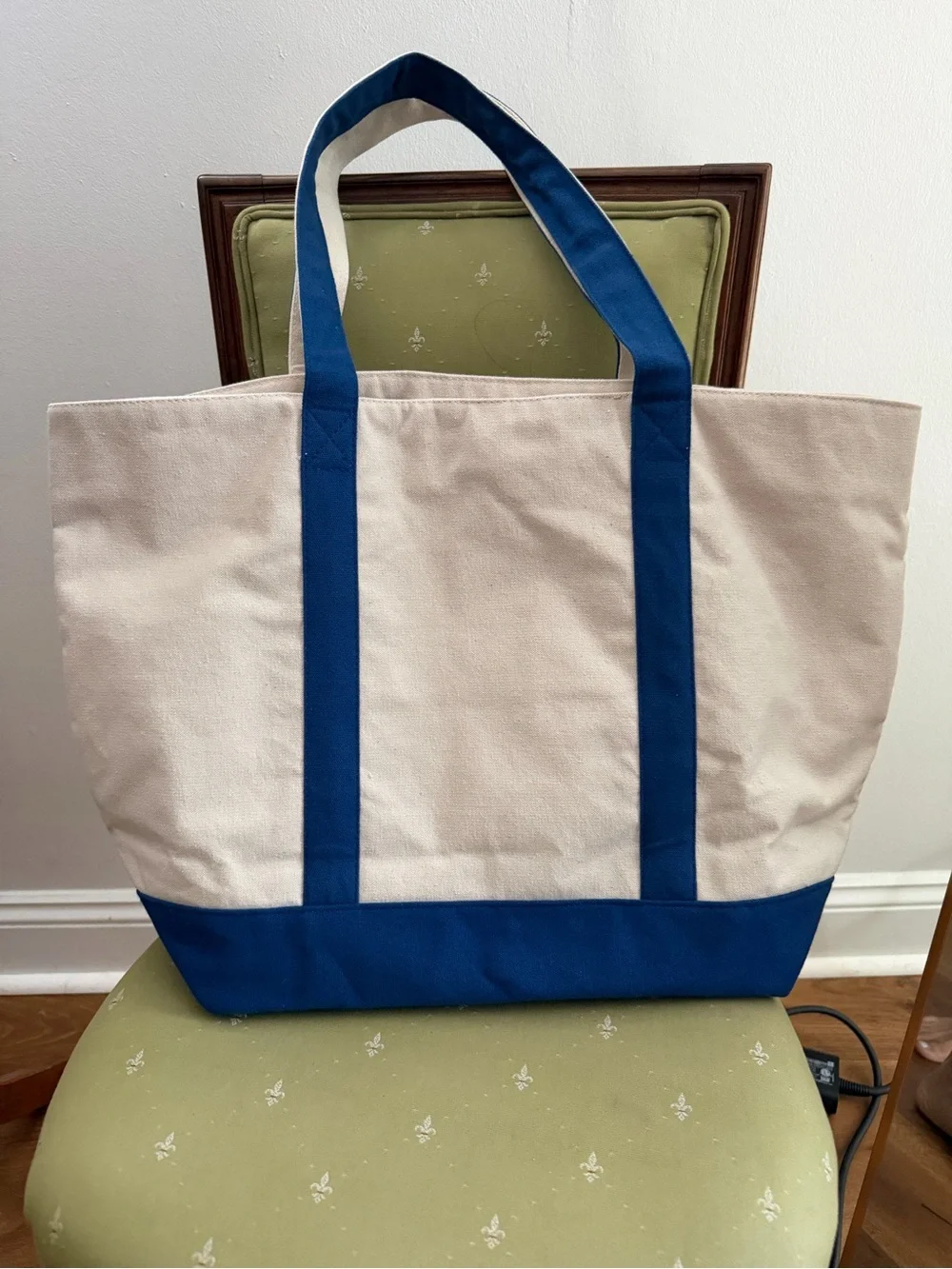 Canvas Lobster Tote Bag in White & Blue